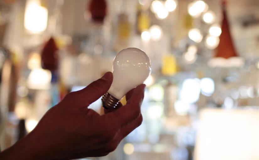 Prepare to flick off your incandescent bulbs for good under new US rules that kicked in this week