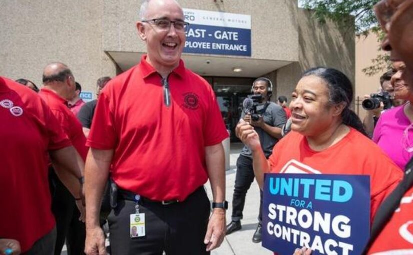 UAW presents economic demands to carmakers as strike threats loom